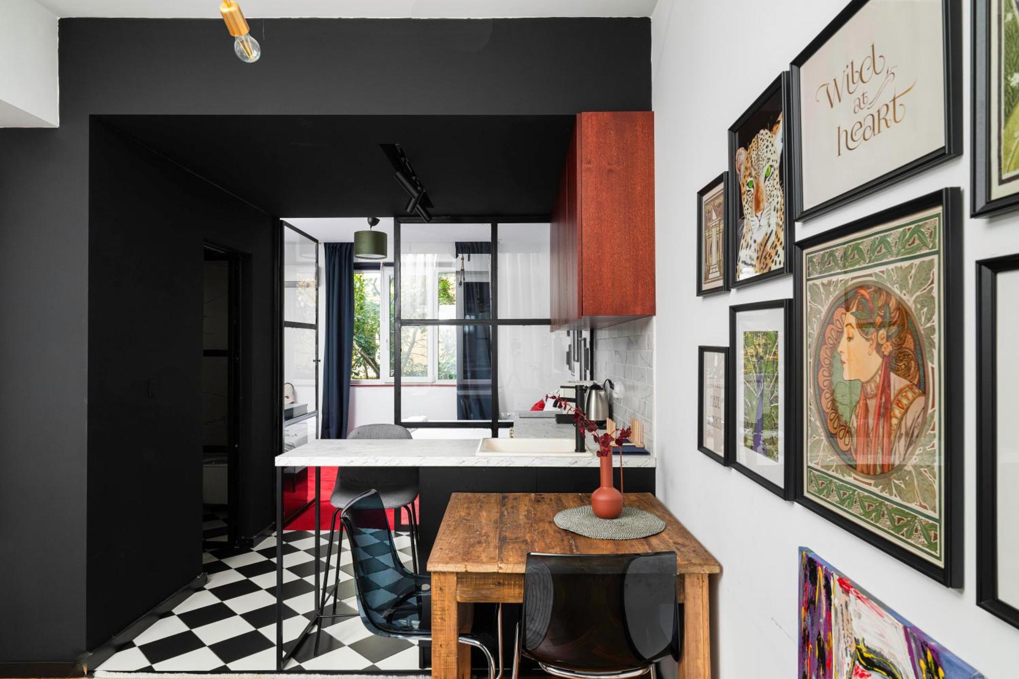 Central Art-Inspired Flat With Private Garage Sofia Exterior photo